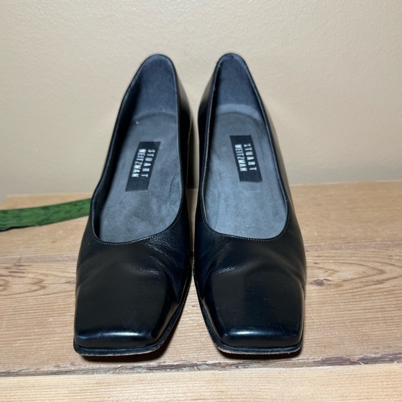 Stuart Weitzman classic black pumps 10 - Picture 2 of 7